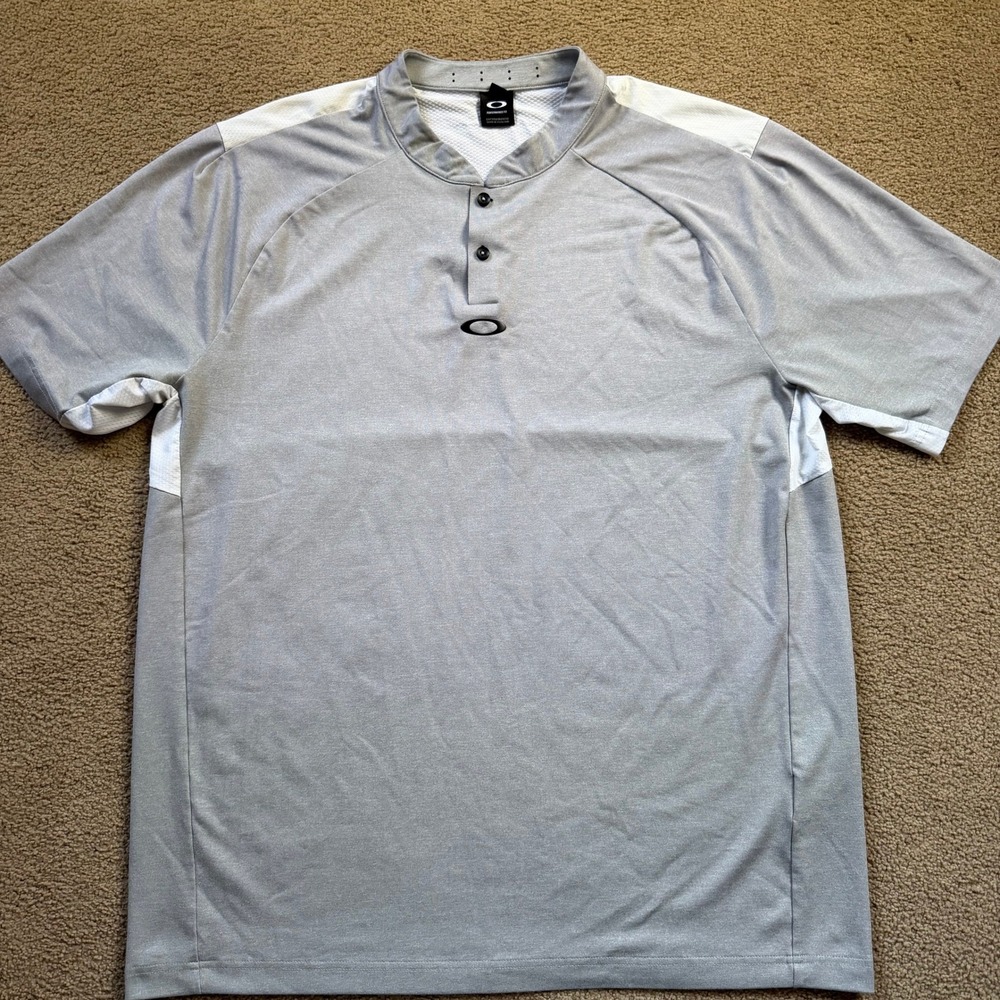 Oakley Preformance Ergonomic Evolution Shirt Men's XXL (fits XL/L) Gray